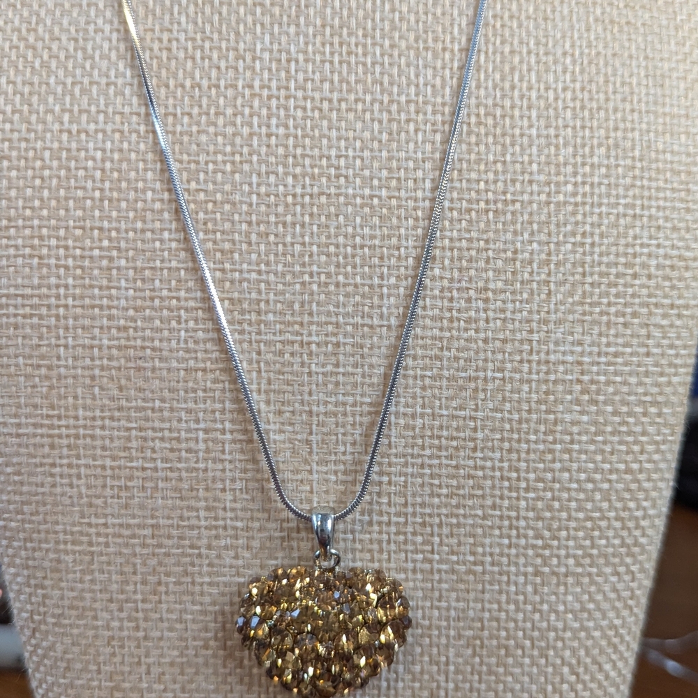 Elegant Gold Heart Pendant Necklace